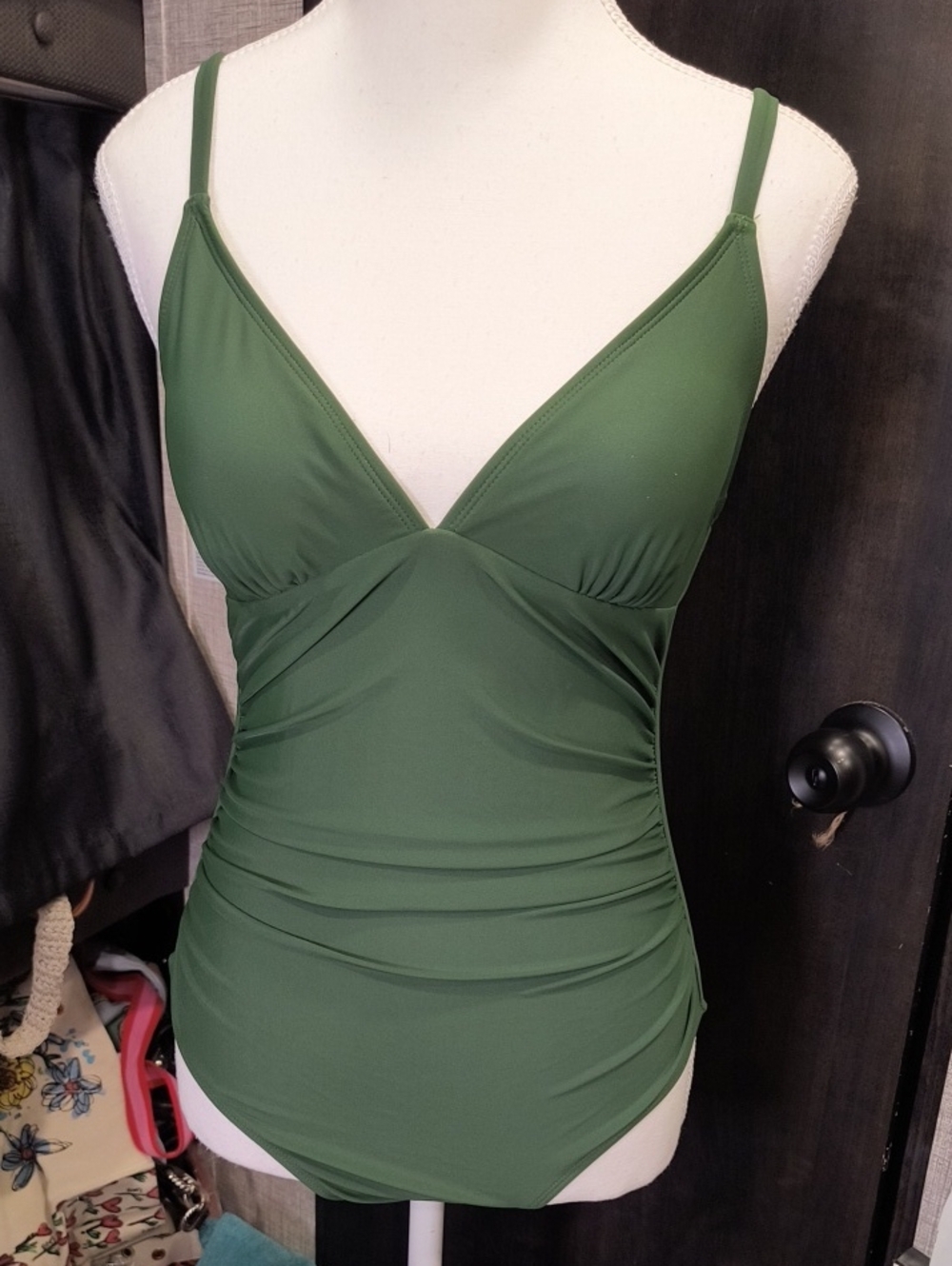 Cupshe Olive Green Small V-Neck Ruched Women's One Piece Swimsuit